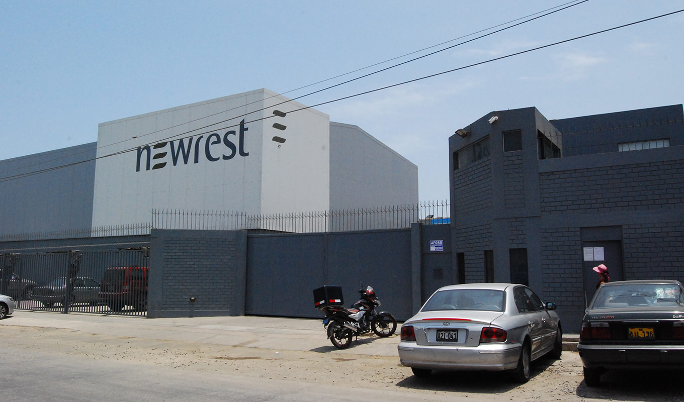 Entrada de la unidad de producción de Newrest en Perú