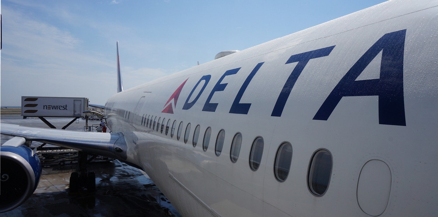 Newrest reanuda el servicio de catering aéreo con Delta Air Lines en Costa Rica