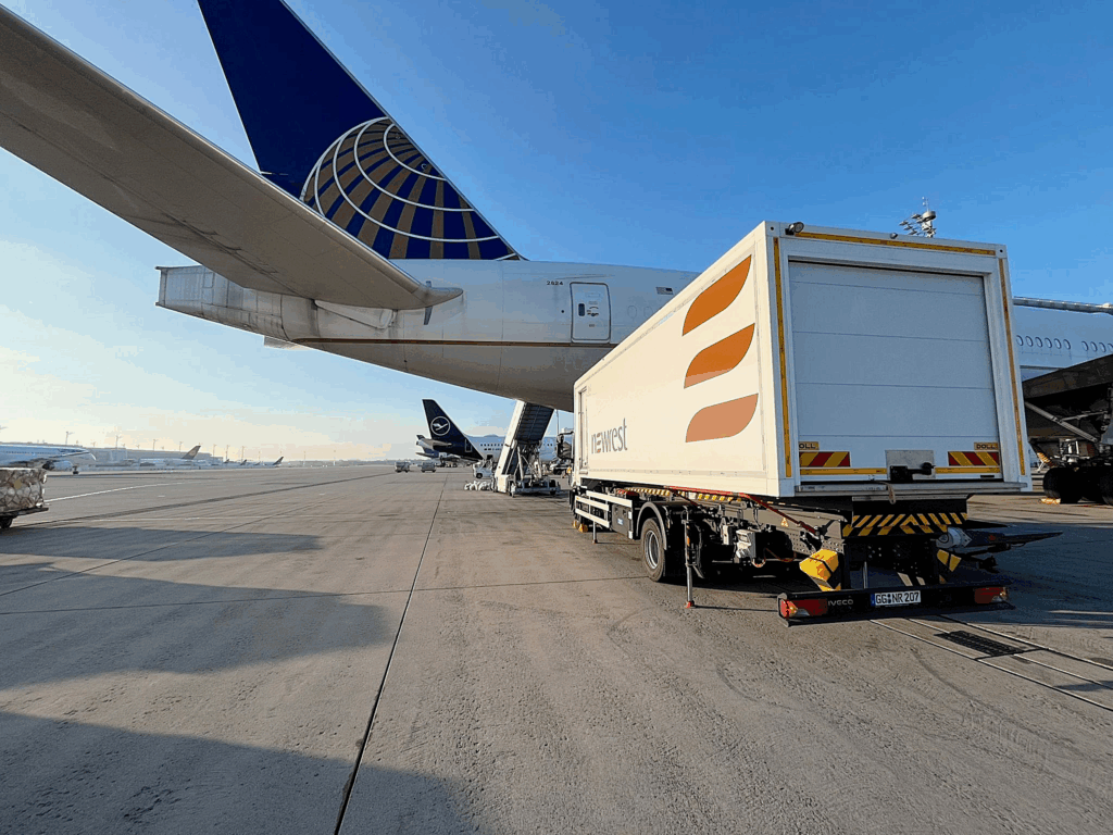 Newrest services for United Airlines in Munich